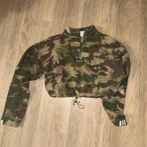 ⭐ Adidas Camouflage Zip-Up Hoodie - Olive and Khaki⭐ - Picture 1 of 4